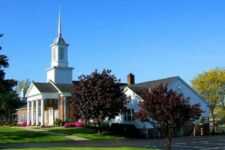 Photo of Howland Community Church (Warren) Photo of Howland Community Church (Warren)